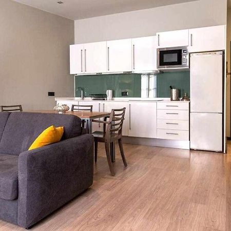 Inspired By Enjoyapartments Барселона Екстериор снимка