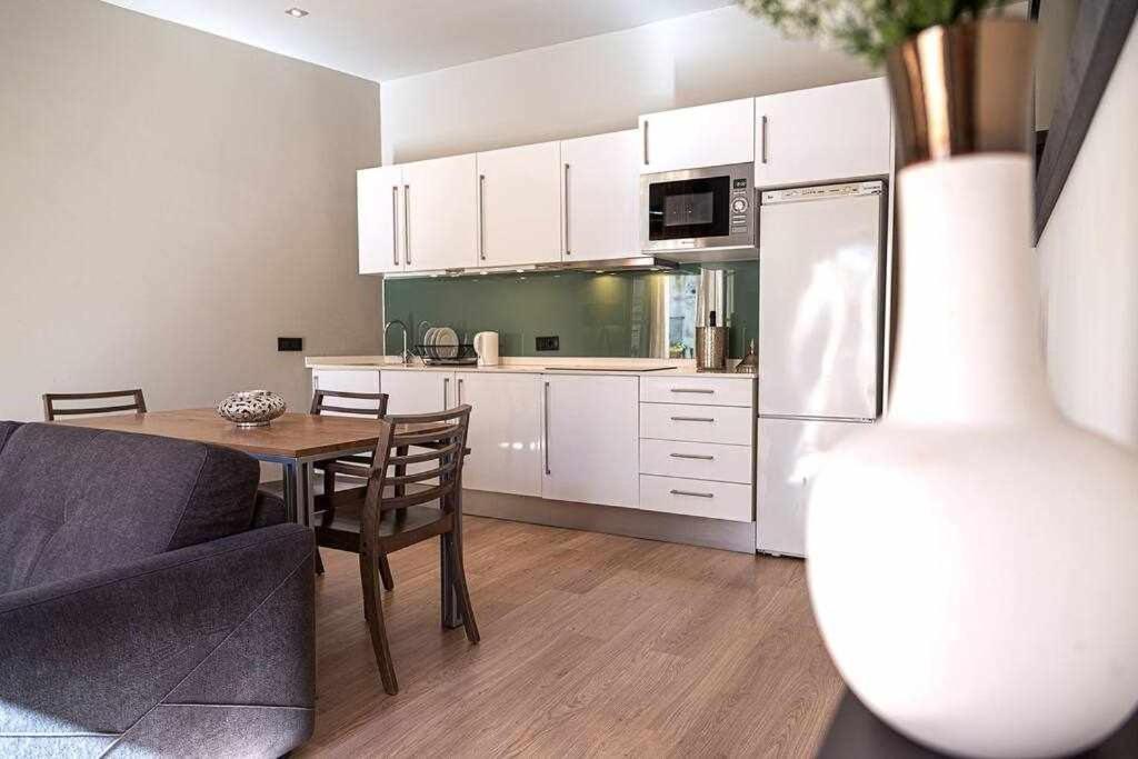 Inspired By Enjoyapartments Барселона Стая снимка